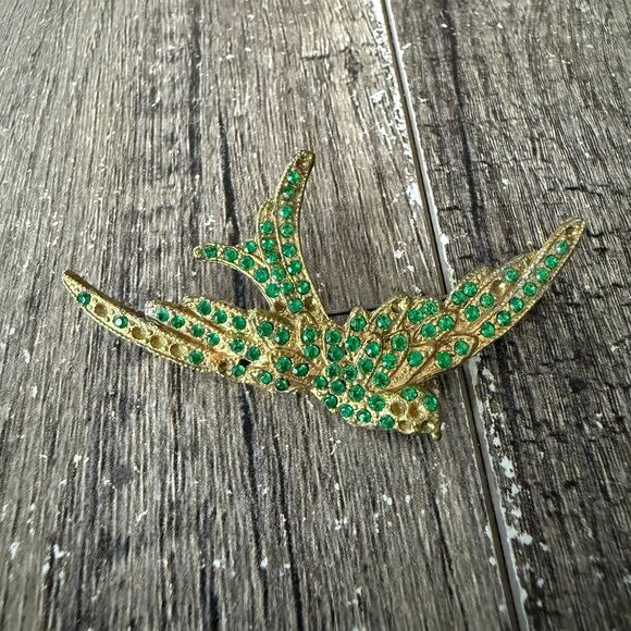 Gold Tone Crystal Bird Pin - Picture 1 of 8